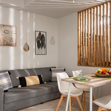 Natasha'S Studio Apartment Stalida المظهر الخارجي الصورة