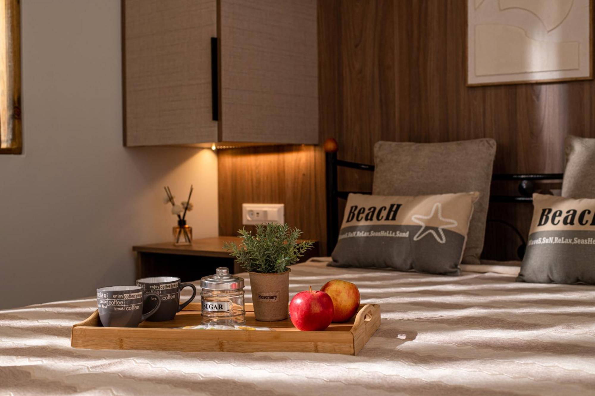 Natasha'S Studio Apartment Stalida المظهر الخارجي الصورة